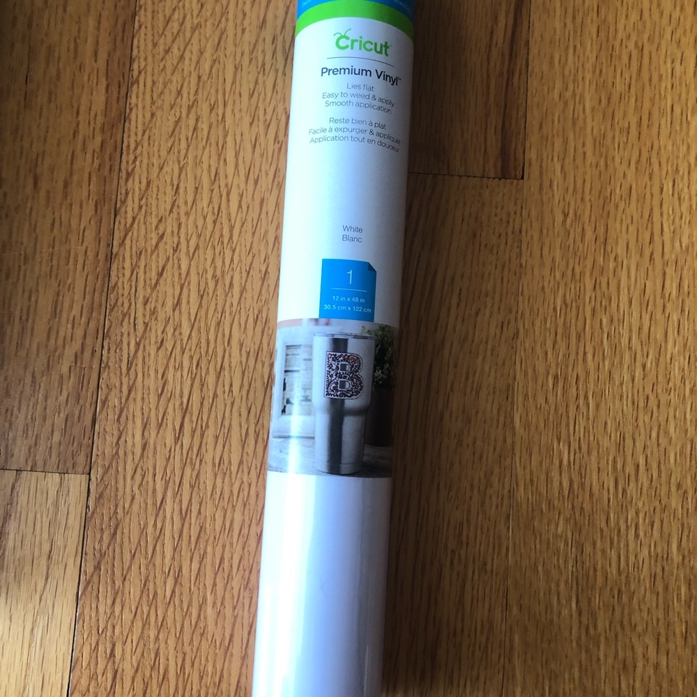 Cricut Smart Vinyl Permanent Rolls - White, Silver, Brown, Matte White - Picture 3 of 6